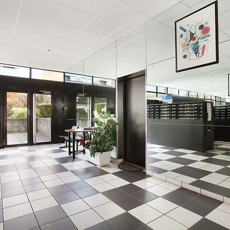 Neoresid - Vigny Musset Appartement